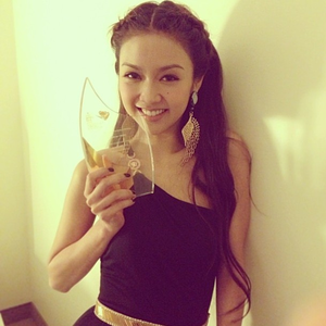 玩弄两个闷骚老熟女
